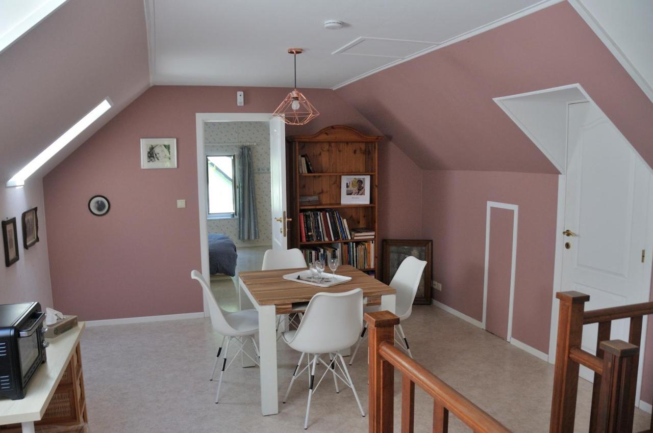 Suite Familiale Avec 2 Chambres Dans Une Villa - Quartier Vert Et Boise - 5 Kms De Namur Ngoại thất bức ảnh