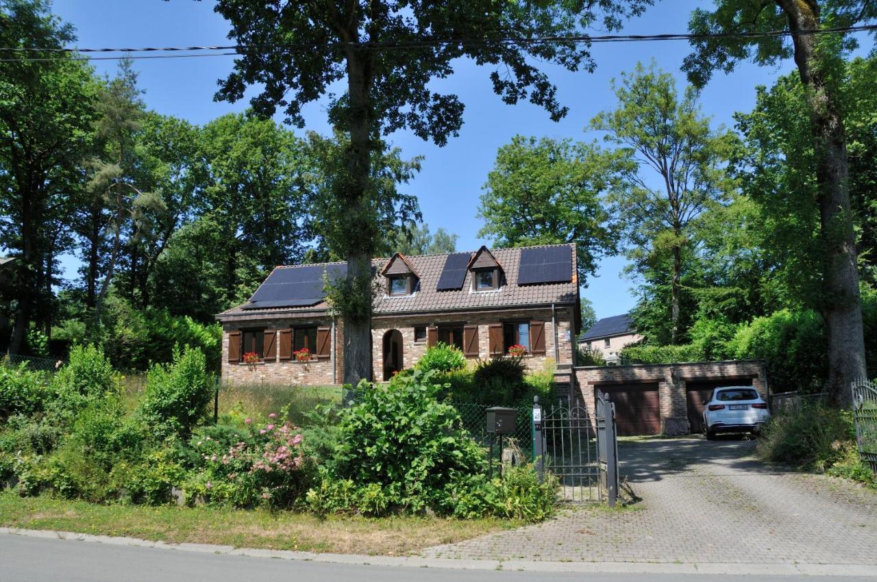 Suite Familiale Avec 2 Chambres Dans Une Villa - Quartier Vert Et Boise - 5 Kms De Namur Ngoại thất bức ảnh